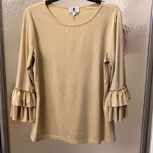 Dainty Jewell’s Ruffled Top